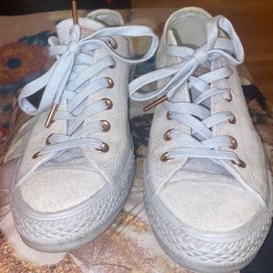 Converse 9.5 Womens gold,grey, and blue original style